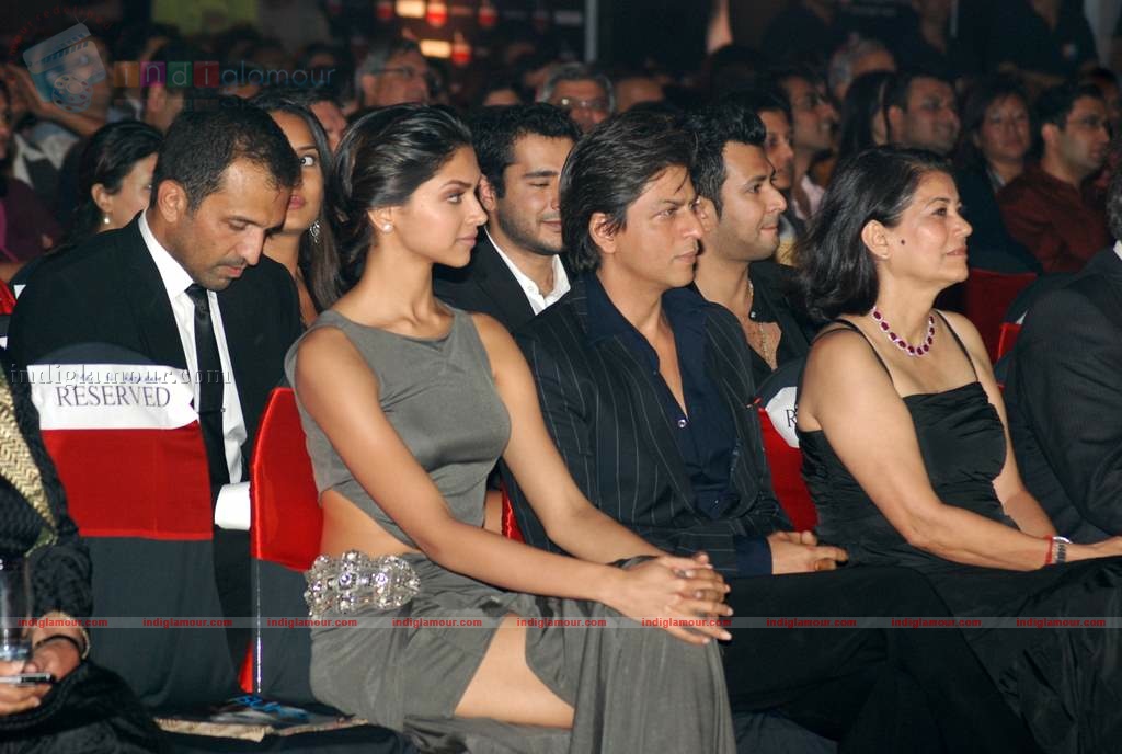 SRK, Katrina, Deepika at Cosmopolitan Awards Event hd photo