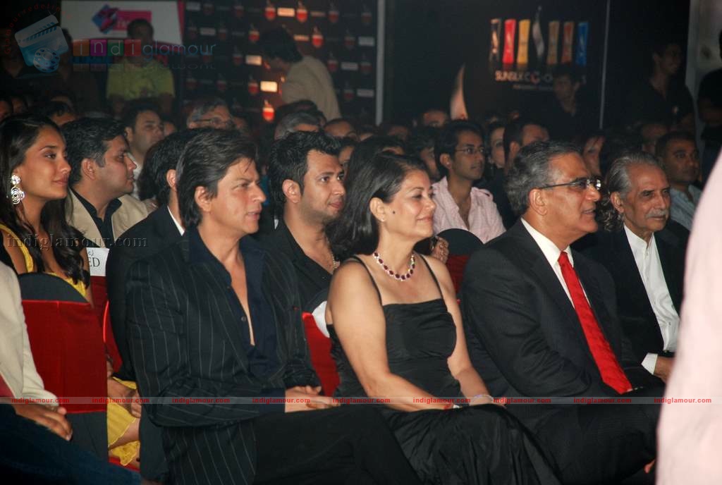 SRK, Katrina, Deepika at Cosmopolitan Awards Event hd photo