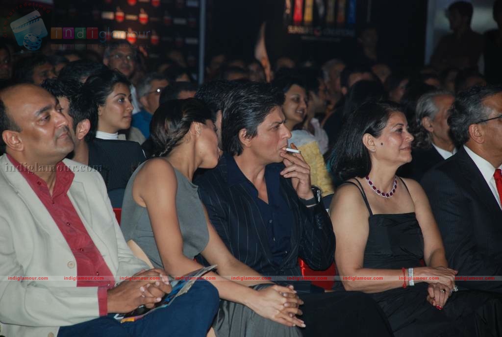 SRK, Katrina, Deepika at Cosmopolitan Awards Event hd photo