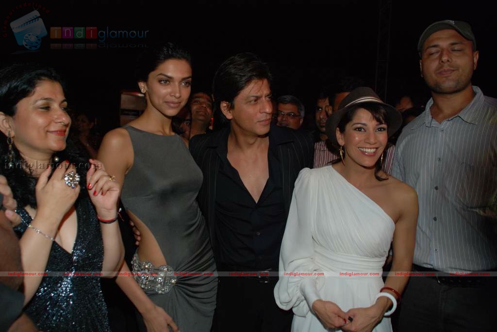 SRK, Katrina, Deepika at Cosmopolitan Awards Event hd photo
