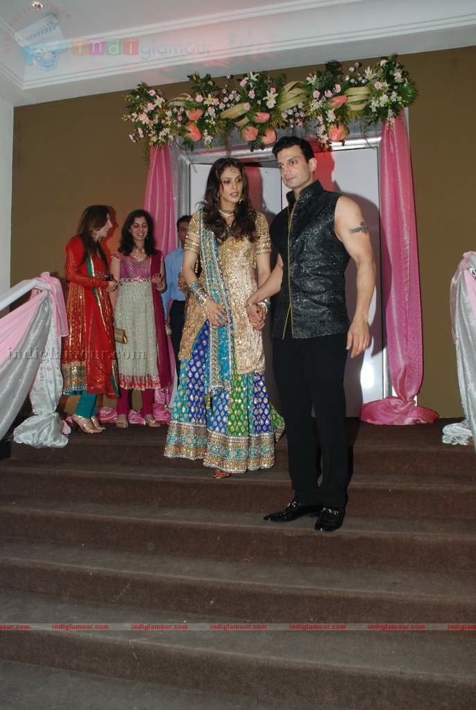 Isha Koppikar's wedding reception Event hd photo