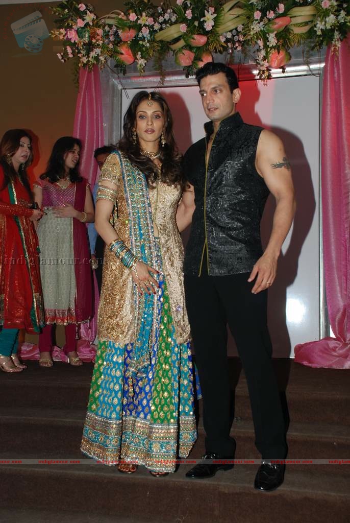Isha Koppikar's wedding reception Event hd photo