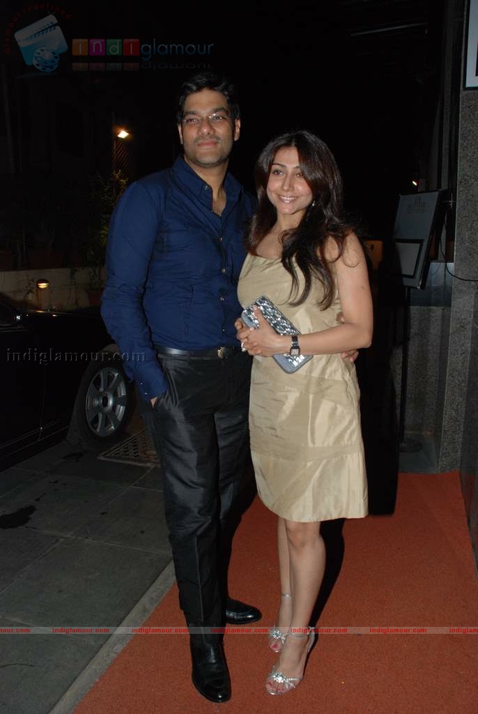Isha Koppikar's wedding reception Event hd photo