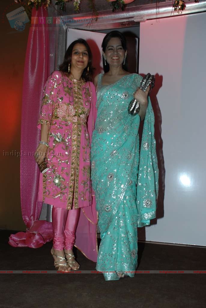 Isha Koppikar's wedding reception Event hd photo