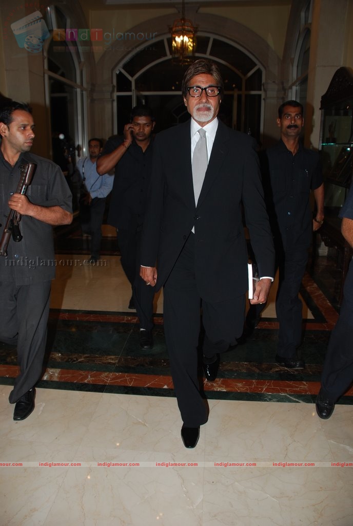 Amitabh Bachchan unveils Om Puri's Unlikely Hero Event hd photo