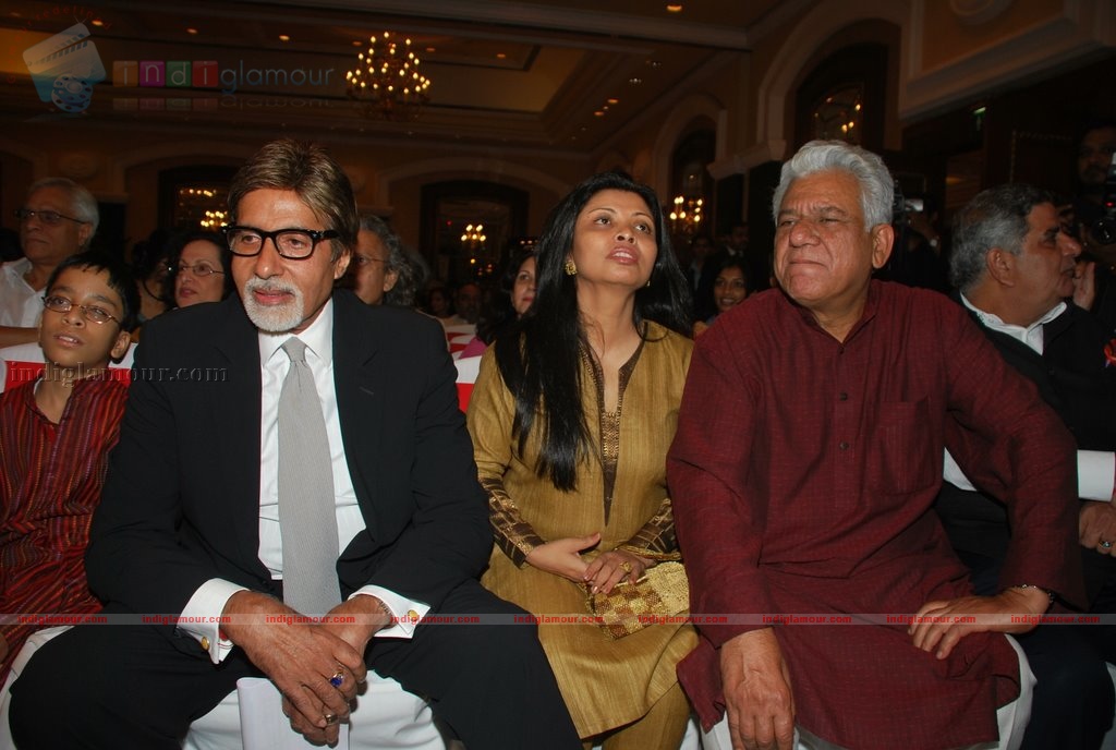 Amitabh Bachchan unveils Om Puri's Unlikely Hero Event hd photo