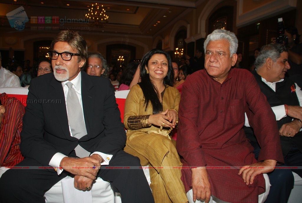 Amitabh Bachchan unveils Om Puri's Unlikely Hero Event hd photo
