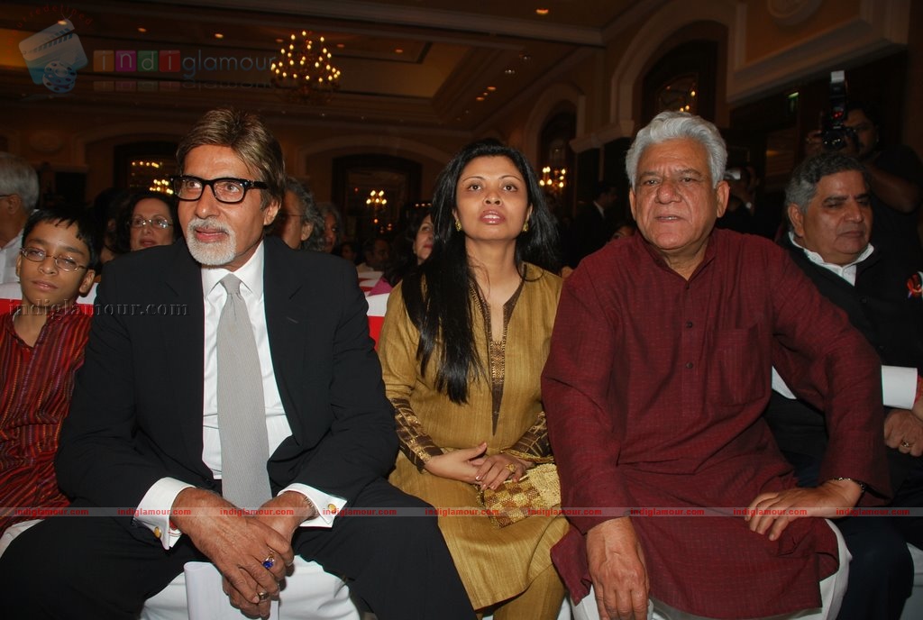 Amitabh Bachchan unveils Om Puri's Unlikely Hero Event hd photo