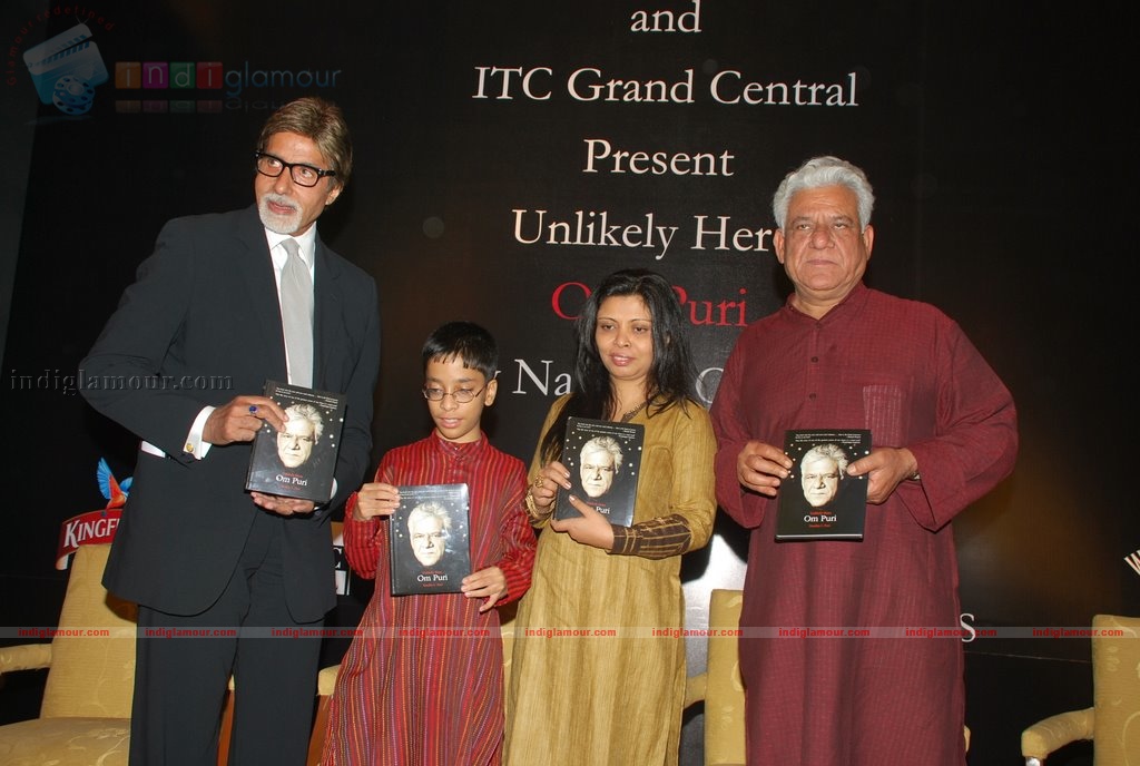 Amitabh Bachchan unveils Om Puri's Unlikely Hero Event hd photo
