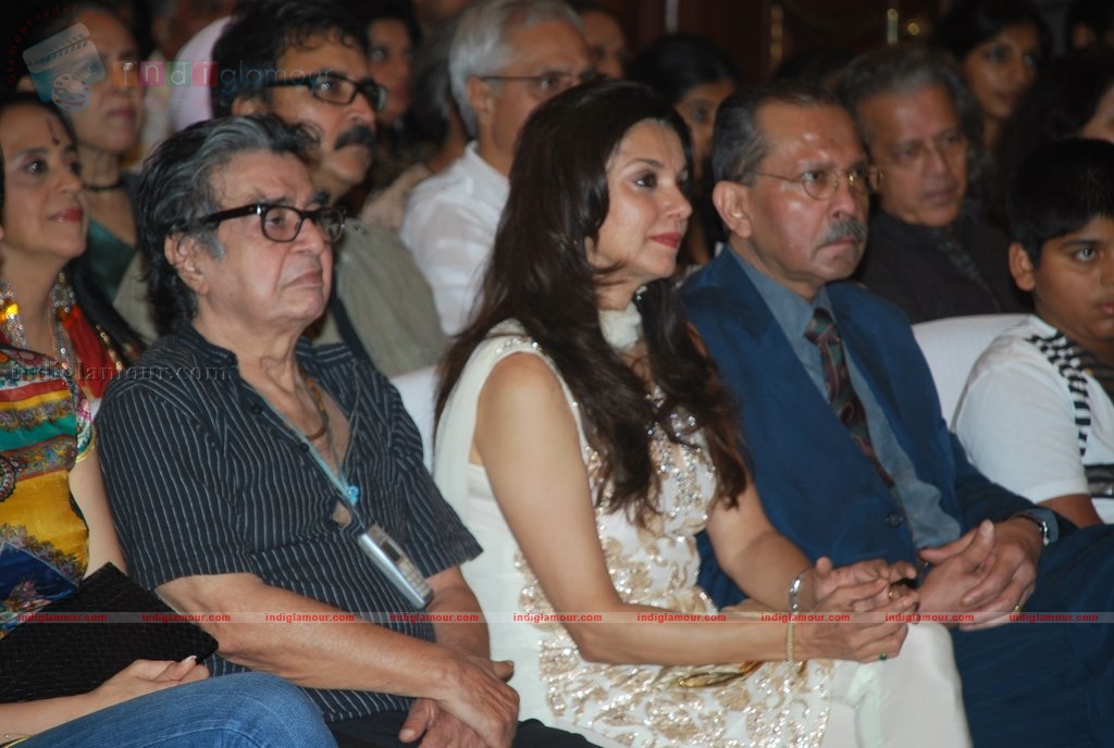 Amitabh Bachchan unveils Om Puri's Unlikely Hero Event hd photo
