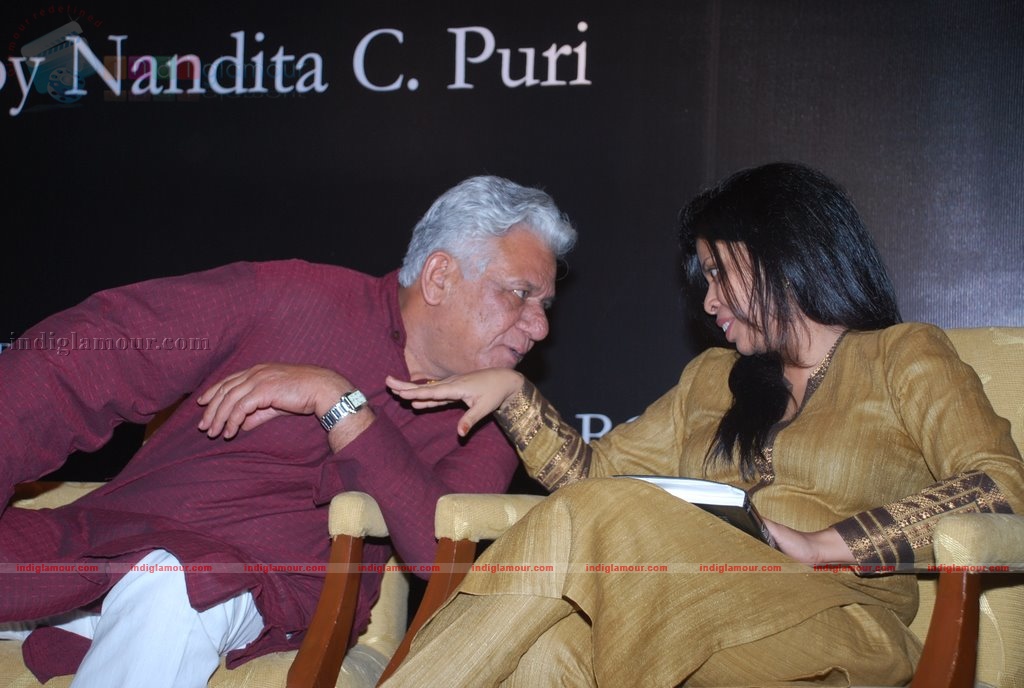 Amitabh Bachchan unveils Om Puri's Unlikely Hero Event hd photo