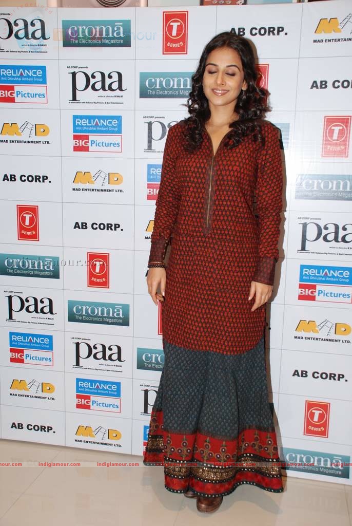 Vidya promotes Pa at Cromo store Event hd photo