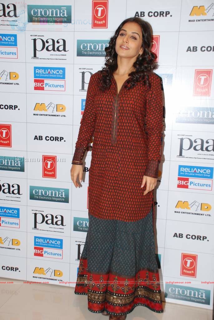 Vidya promotes Pa at Cromo store Event hd photo