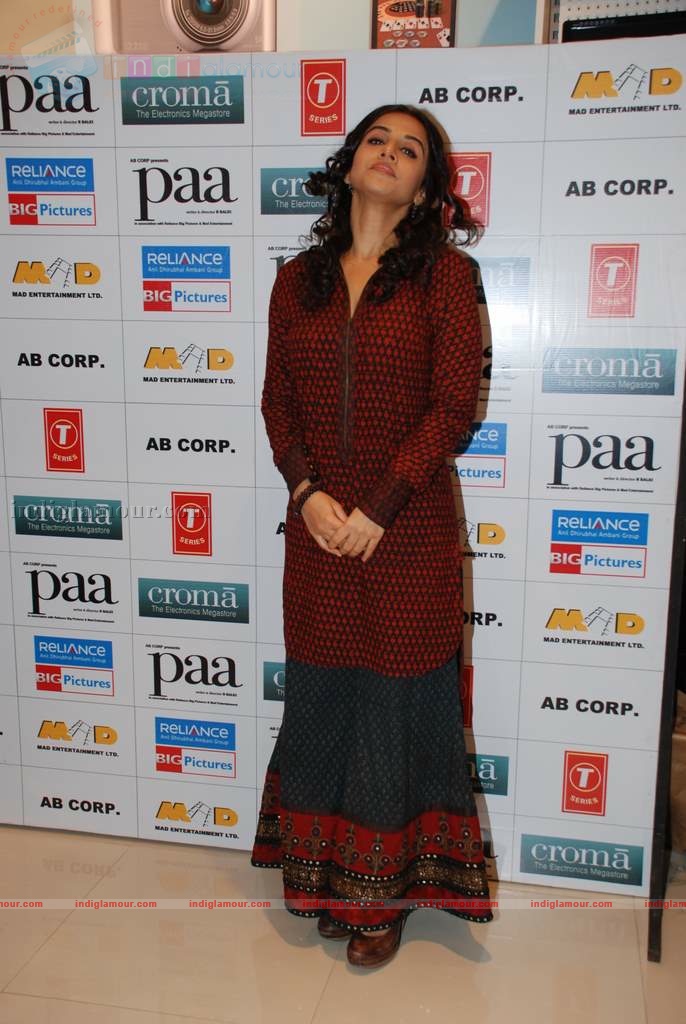 Vidya promotes Pa at Cromo store Event hd photo