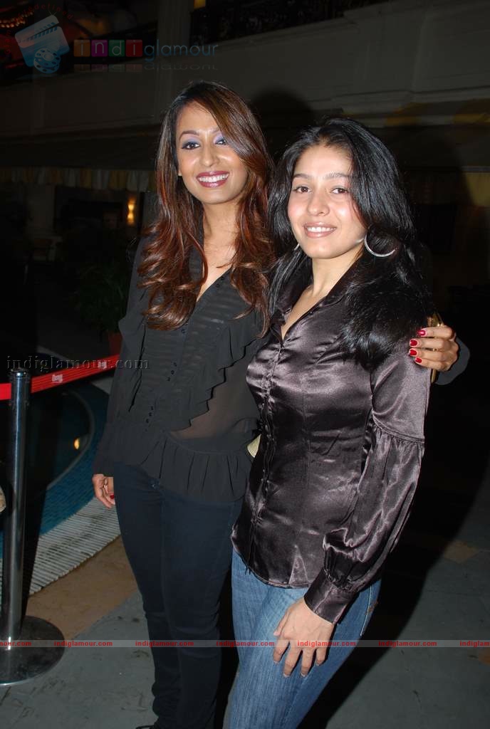Kashmira shah at Yeh Sunday Kyun Aata Hai film music launch Event hd photo