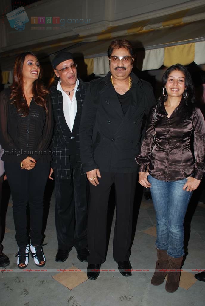 Kashmira shah at Yeh Sunday Kyun Aata Hai film music launch Event hd photo