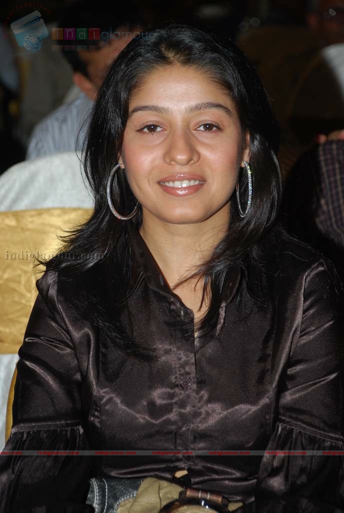 Kashmira shah at Yeh Sunday Kyun Aata Hai film music launch Event hd photo