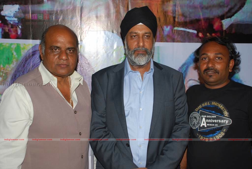 Kashmira shah at Yeh Sunday Kyun Aata Hai film music launch Event hd photo