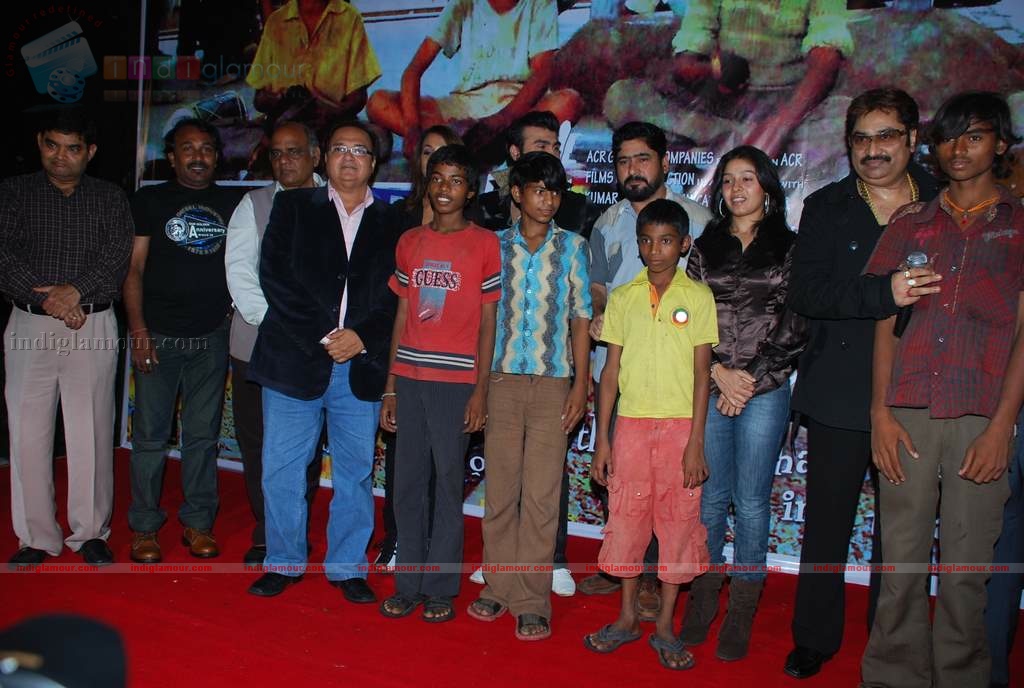Kashmira shah at Yeh Sunday Kyun Aata Hai film music launch Event hd photo