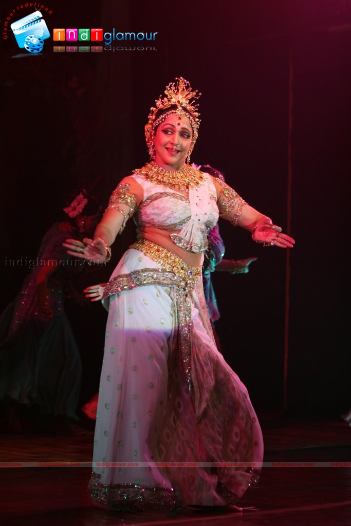 Rani Watches Hema malini's performance Event hd photo