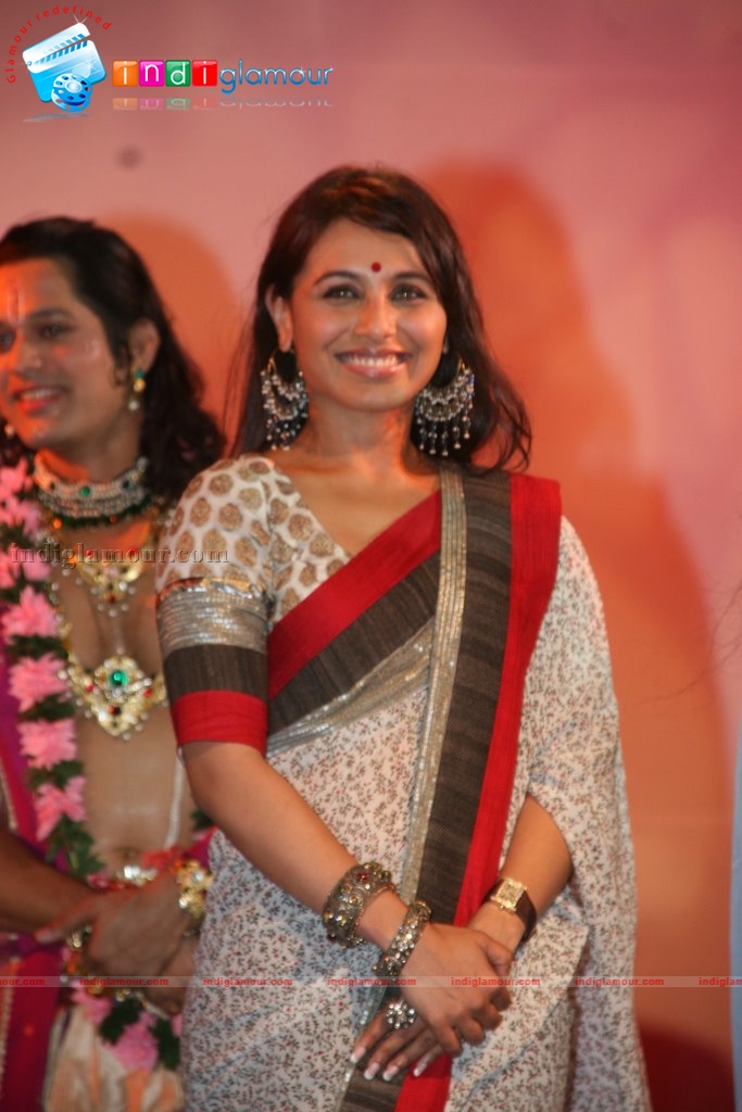 Rani Watches Hema malini's performance Event hd photo