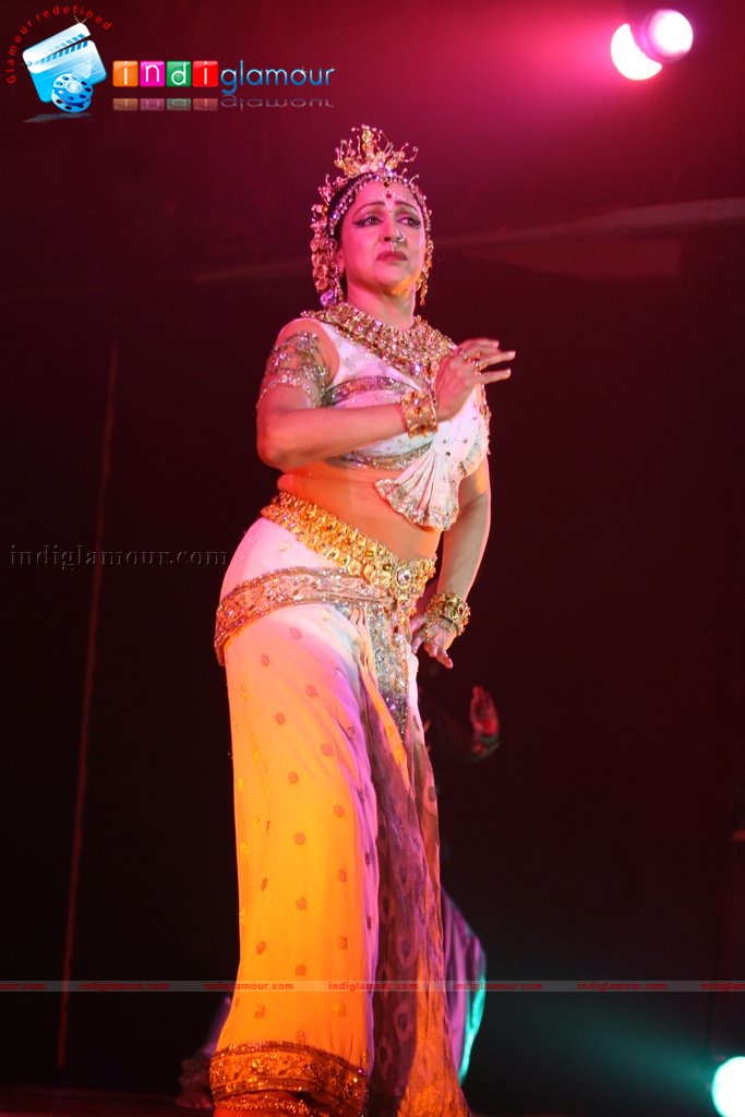 Rani Watches Hema malini's performance Event hd photo