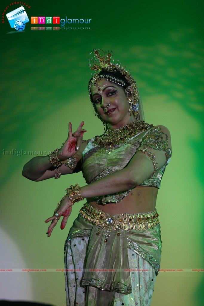 Rani Watches Hema malini's performance Event hd photo