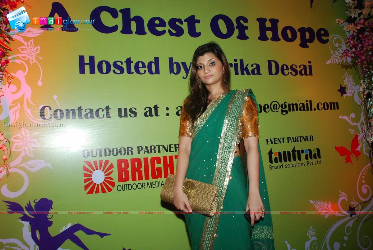 Pooja Bedi inaugurates Gitanjali lifestyle A Chest of Hope exhibition Event hd photo