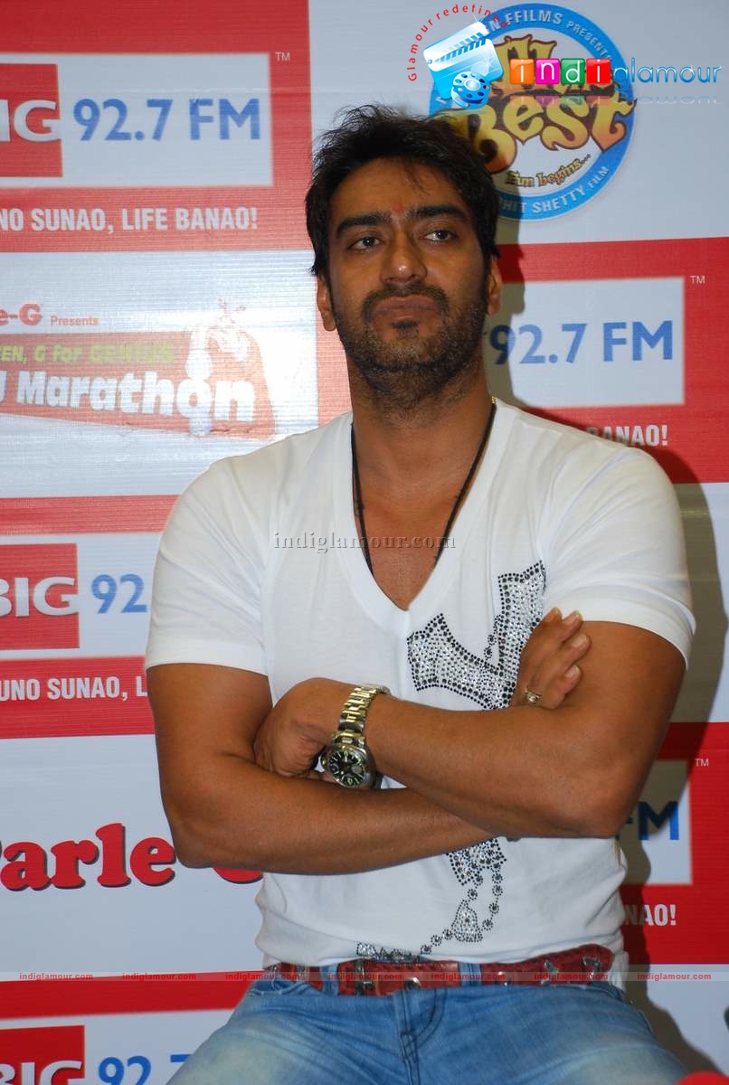 Ajay and Bipasha at Big Fm studios Event hd photo