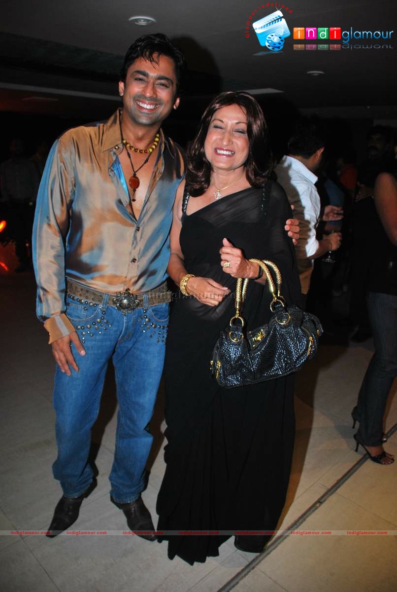 Udita Goswami, Ruslaan at Chase film bash Event hd photo
