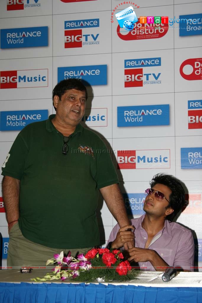 Do Knot Disturb video conference Reliance Web World Event hd photo