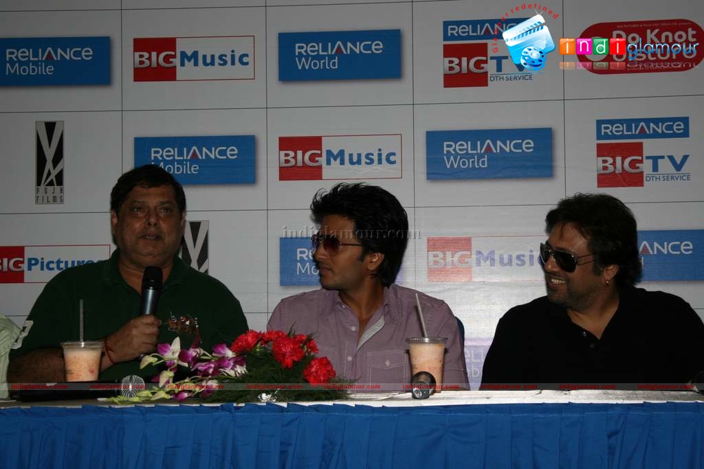 Do Knot Disturb video conference Reliance Web World Event hd photo