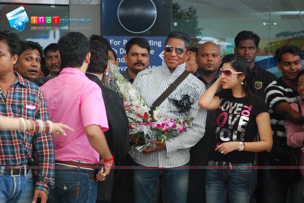Jermaine Jackson arrives in Mumbai to record with Adnan Sami  Event hd photo