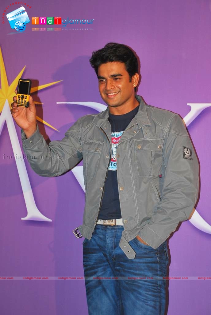 Madhavan launches Spark Mobile Event hd photo
