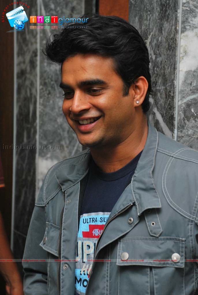 Madhavan launches Spark Mobile Event hd photo