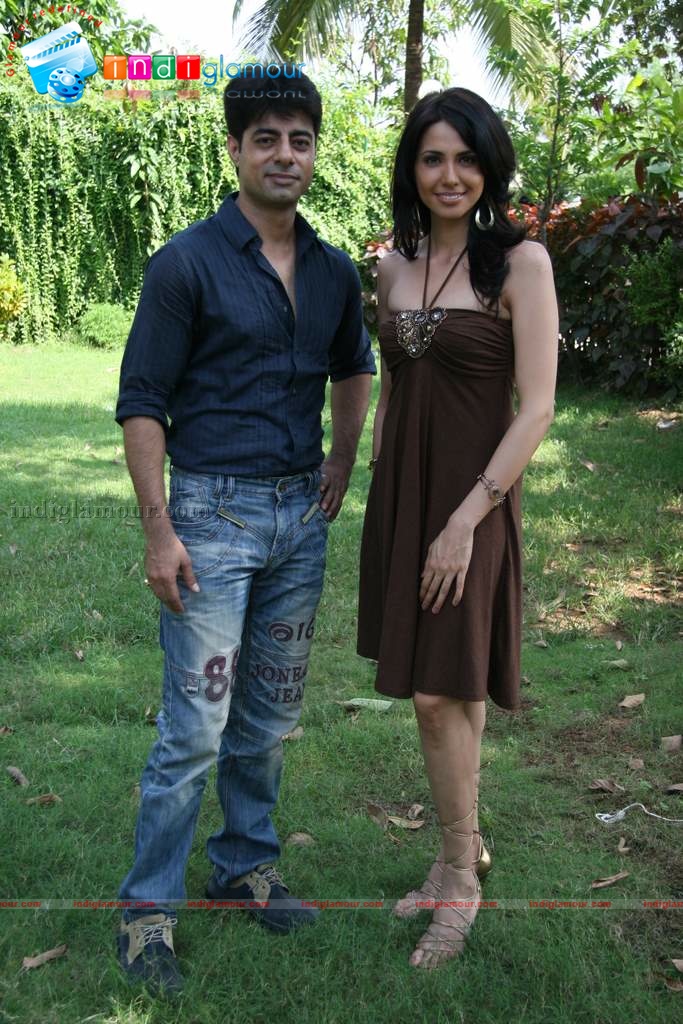 Nikita Anand and Jimmy Shergill at mahurat of Bhumii creations Event hd photo