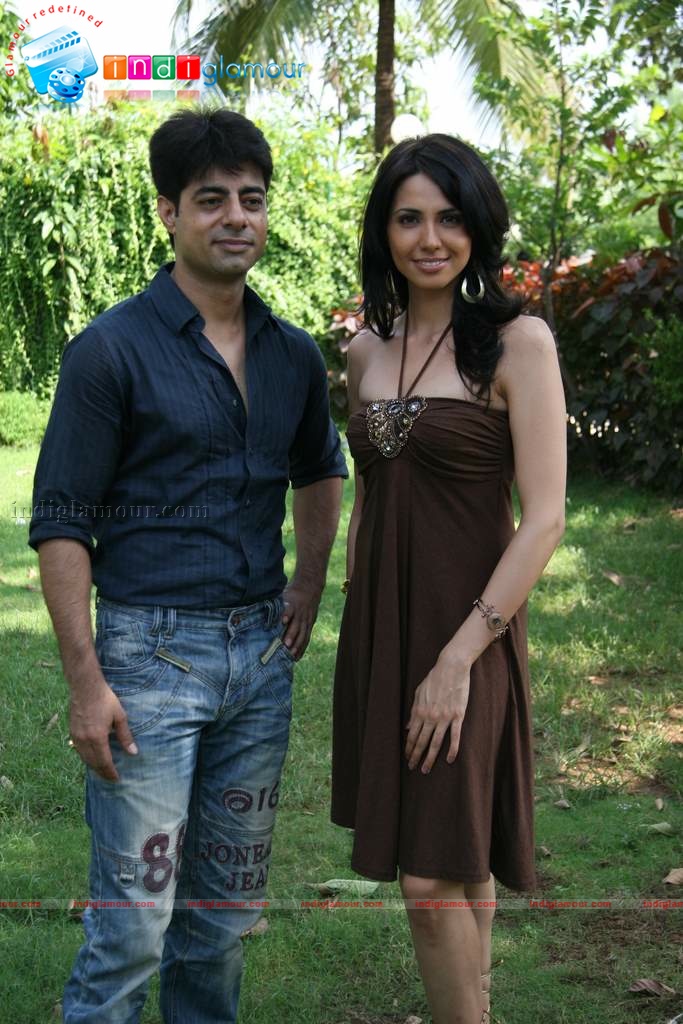 Nikita Anand and Jimmy Shergill at mahurat of Bhumii creations Event hd photo
