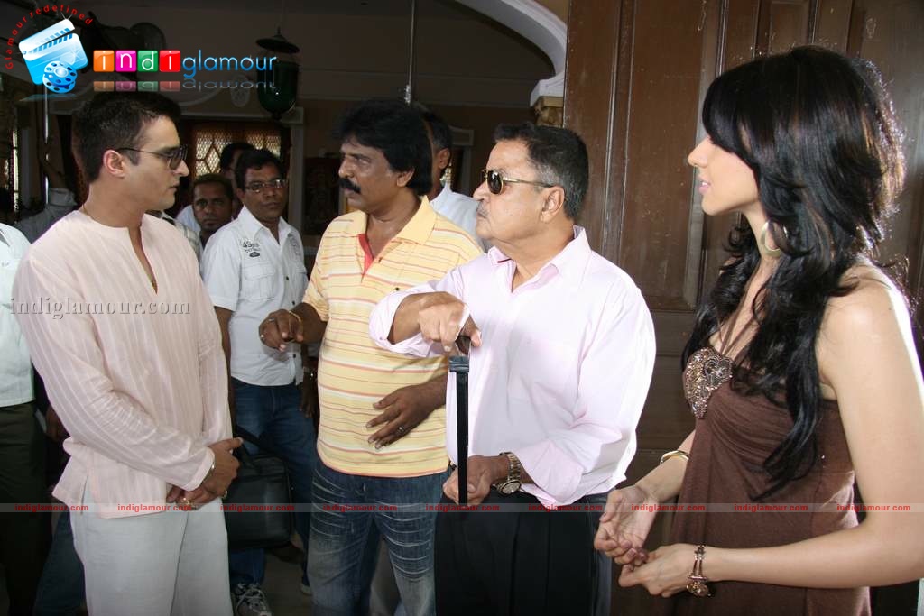 Nikita Anand and Jimmy Shergill at mahurat of Bhumii creations Event hd photo
