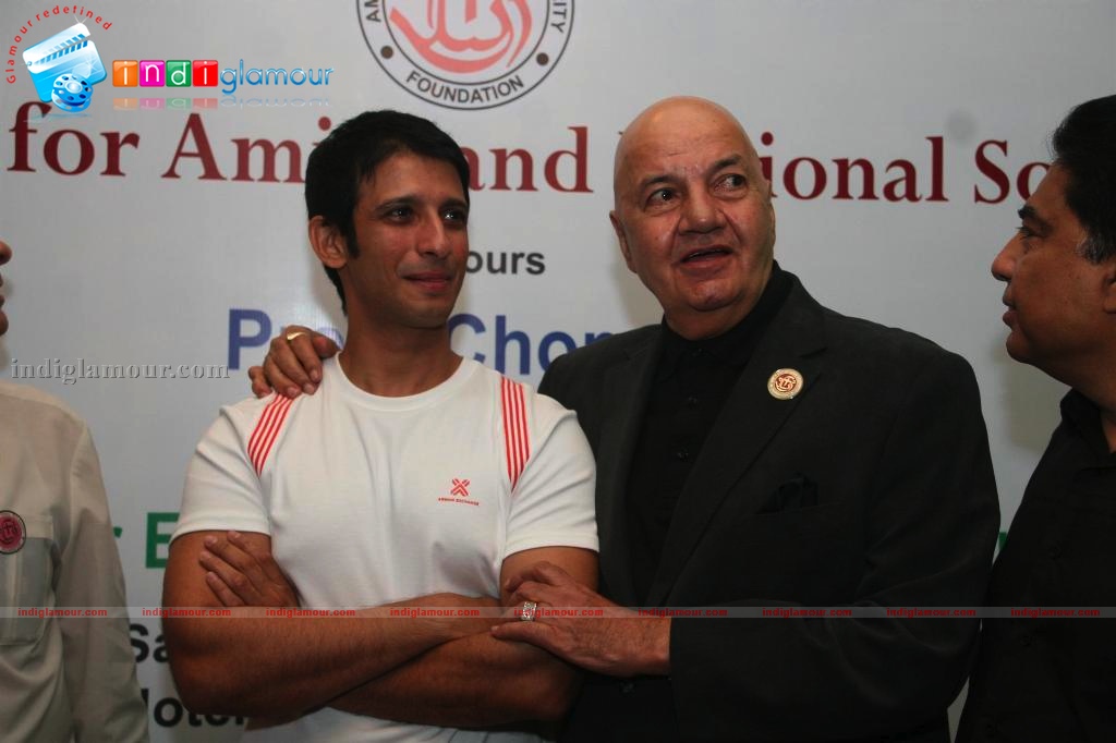 Prem Chopra honored by Foundation for amity and national solidarity Event hd photo
