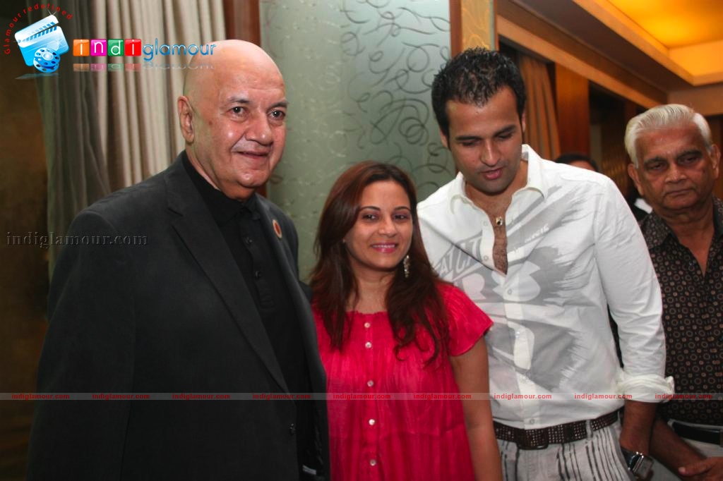 Prem Chopra honored by Foundation for amity and national solidarity Event hd photo