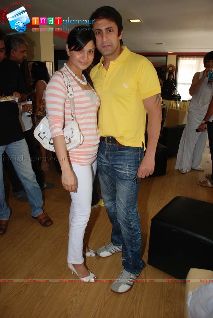 Anaida at Rolling Beans brunch Event hd photo