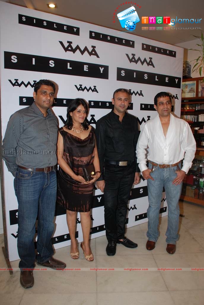 Tara Sharma at Sisley fashion show Event hd photo