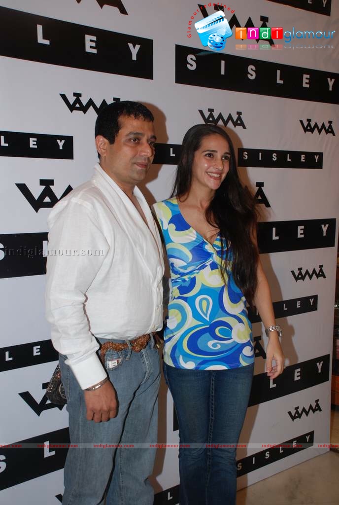 Tara Sharma at Sisley fashion show Event hd photo