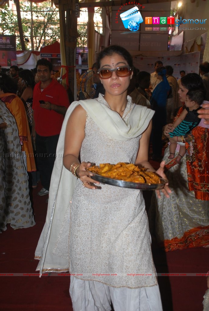 Kajol & Rani Mukherjee at Durga Puja Festival Event hd photo