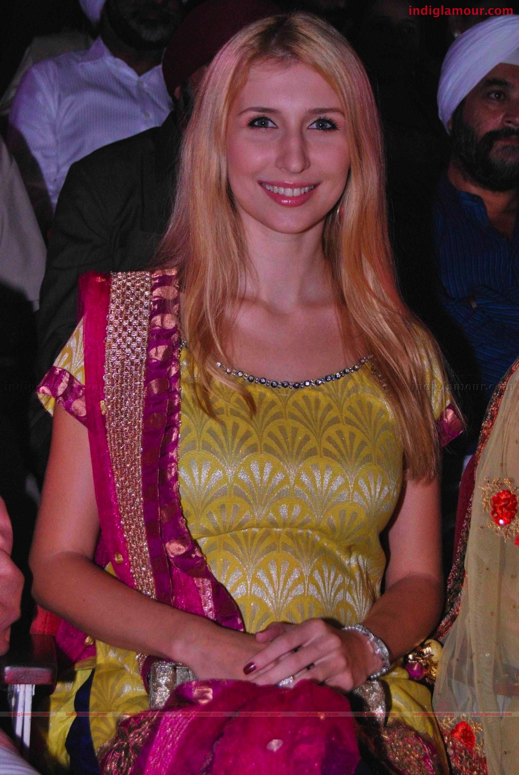  Baisakhi celebrations with Jatinder,RaveenaTondon,Mahima Choudary and Tisca Chopra Event hd photo