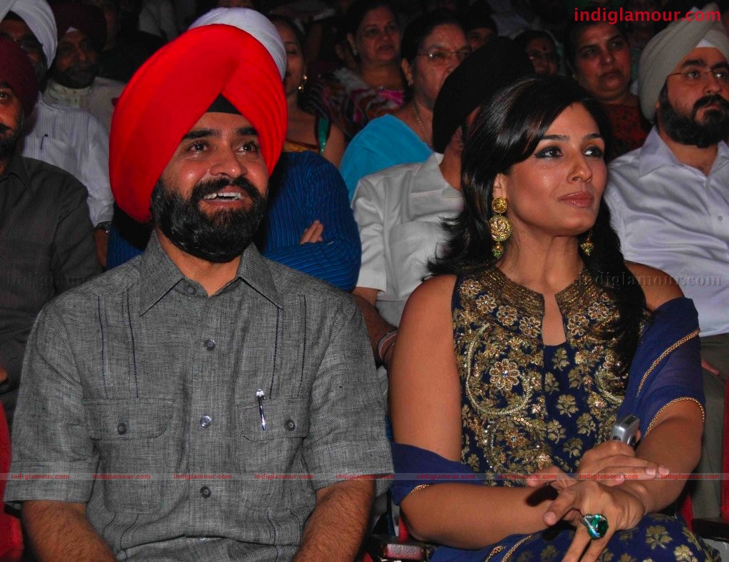  Baisakhi celebrations with Jatinder,RaveenaTondon,Mahima Choudary and Tisca Chopra Event hd photo