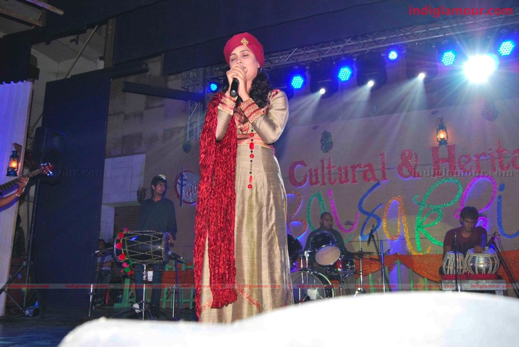  Baisakhi celebrations with Jatinder,RaveenaTondon,Mahima Choudary and Tisca Chopra Event hd photo