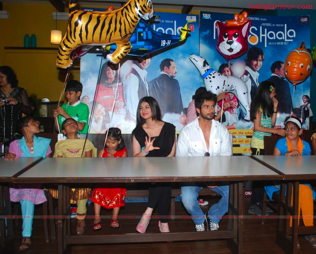 Sahid Kapoor and Ayesha Takiya promotes Paathshala Event hd photo
