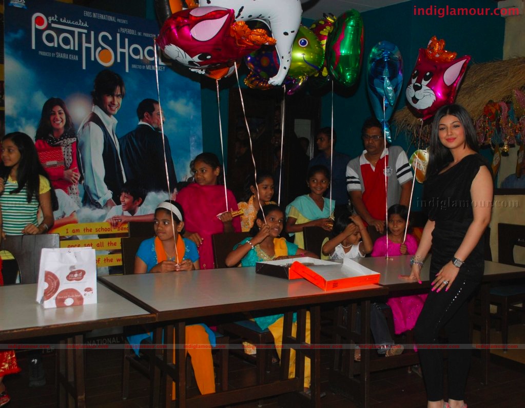 Sahid Kapoor and Ayesha Takiya promotes Paathshala Event hd photo