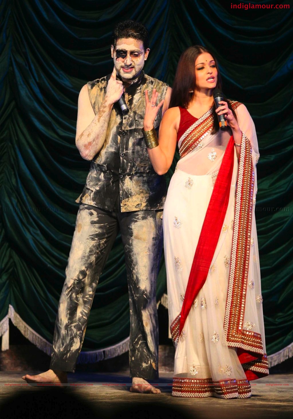 Raavan Grand Music Launch Event hd photo